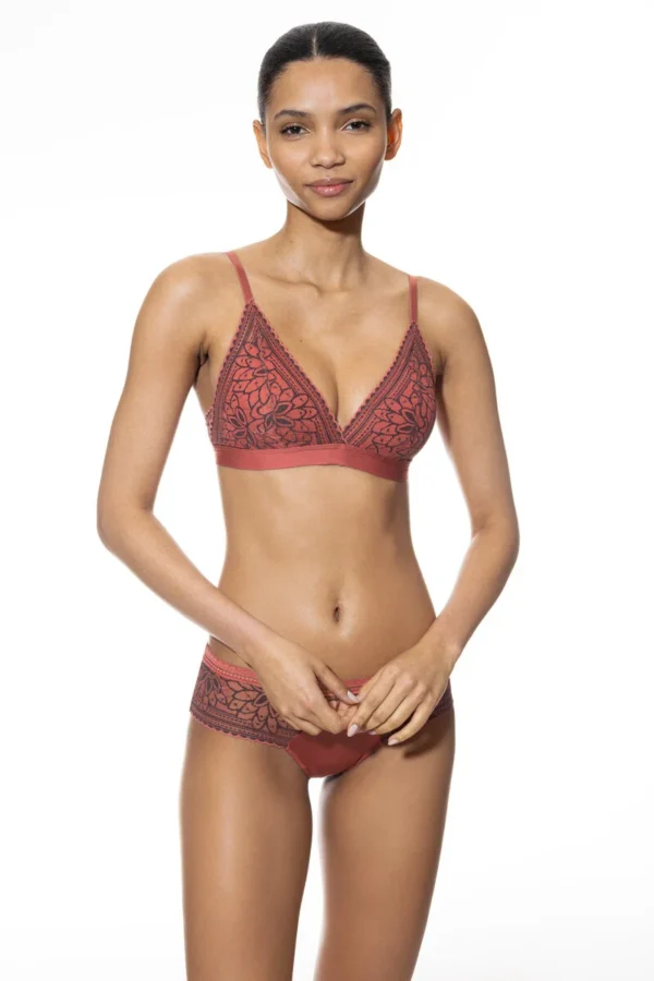 POETRY GLAM MARSALA RED Triangle – Image 6